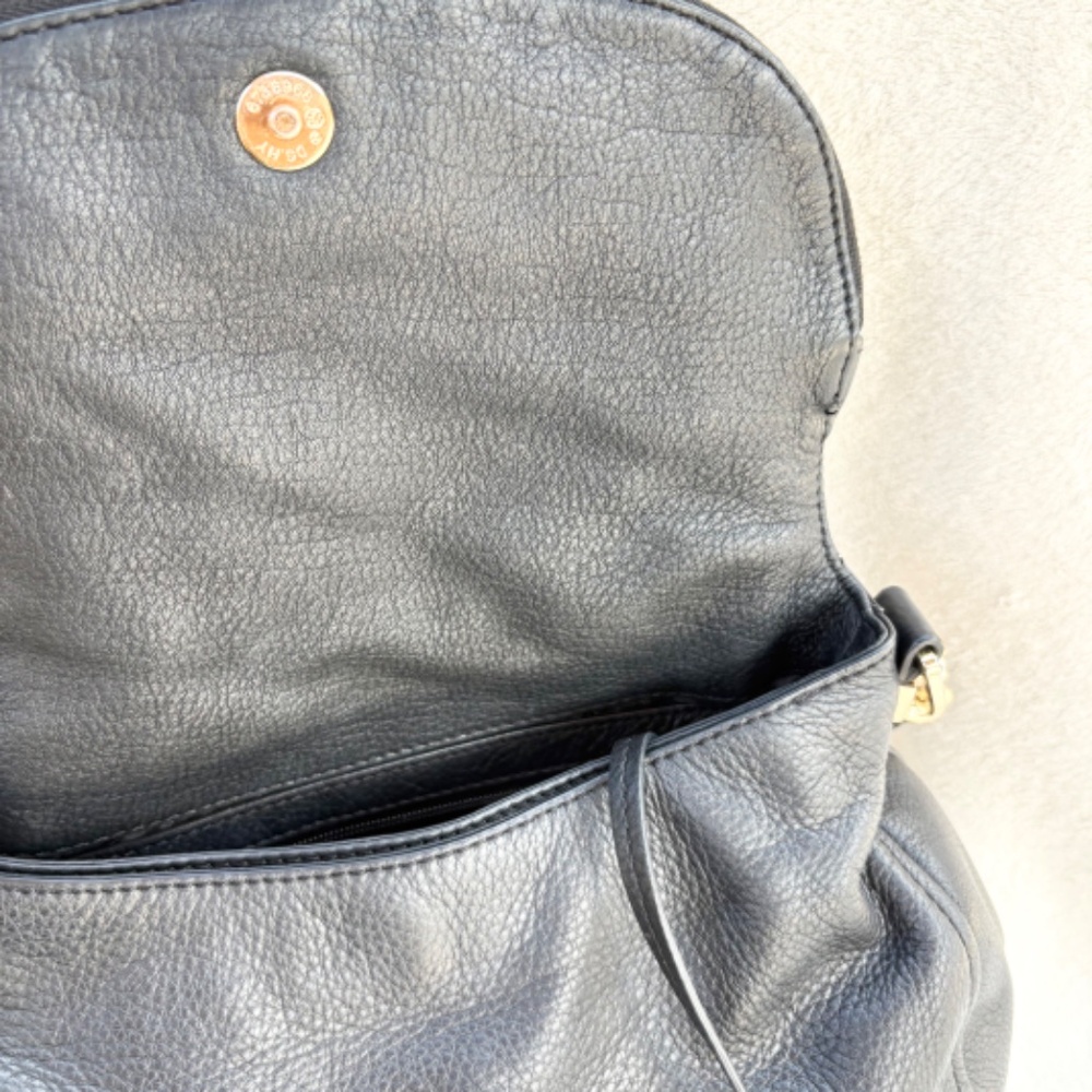 Michael Kors Bedford Black Pebbled Leather Crossbody Bag Gold Hardware Tassel - Picture 6 of 15